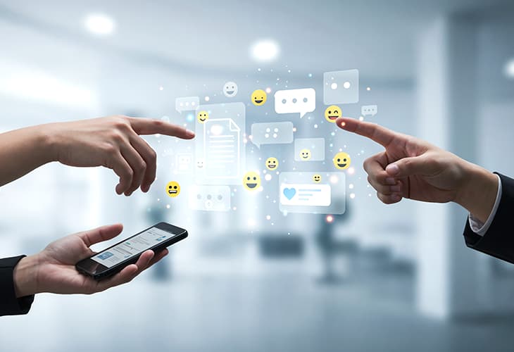 تقویت وفاداری مشتریان بین‌المللی با چت بات چندزبانه