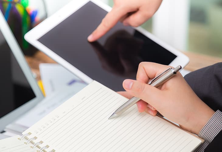 شناسایی و طبقه‌بندی خودکار درخواست‌ها