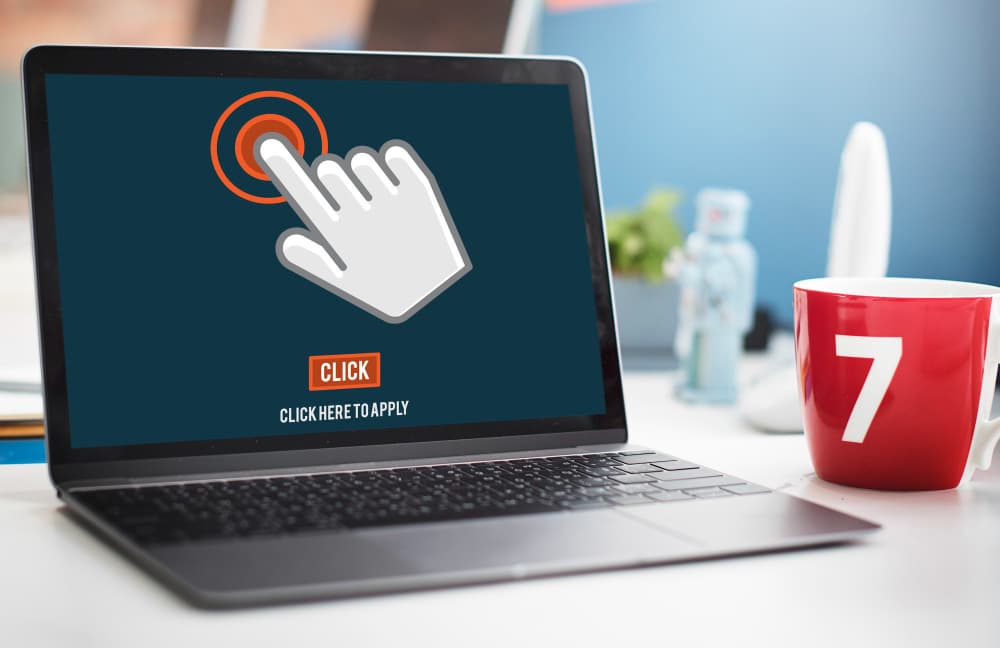 چطور چت‌بات با اتوماسیون هوشمند، خطاهای رایج در ارسال تیکت را کاهش می‌دهد؟