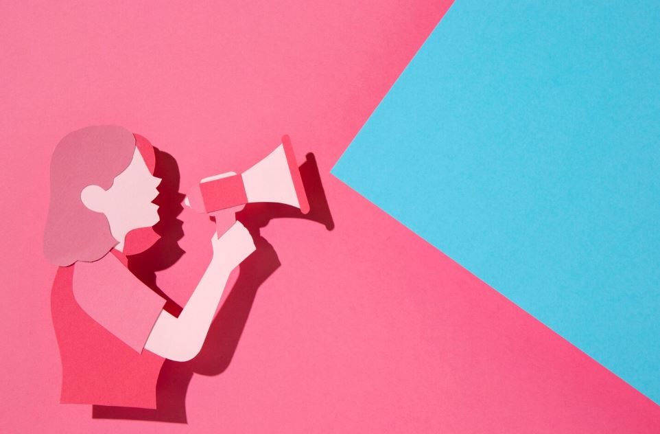 چرا تقویم محتوای تعاملی برای چت‌بات ضروری است؟